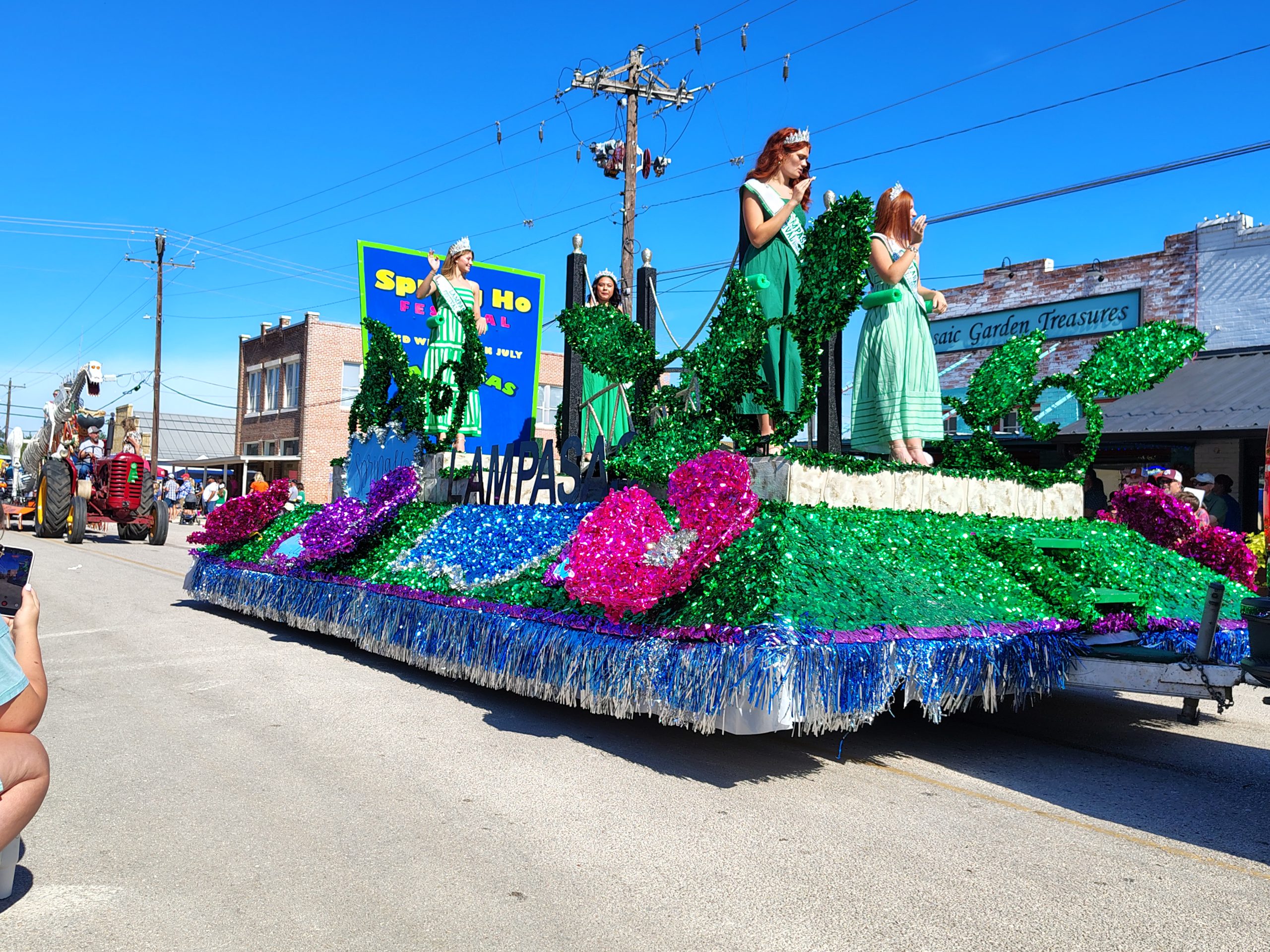 Spring Ho Court from Lampasas in the Grande Parade